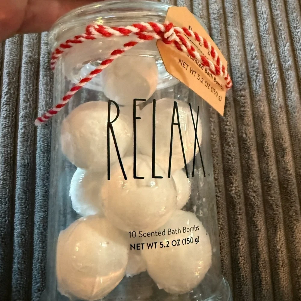 Rae Dunn White Relax Bath Bombs